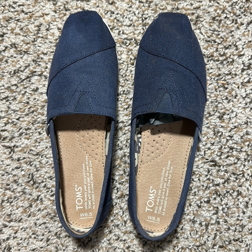 Toms Blue Alpargata Canvas Size: 6.5 in Good Condition